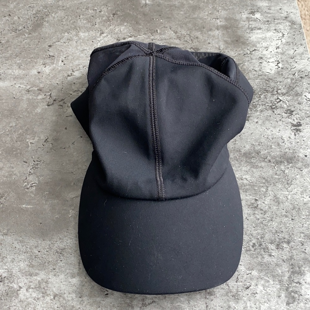 lululemon mesh-backed hat in black
